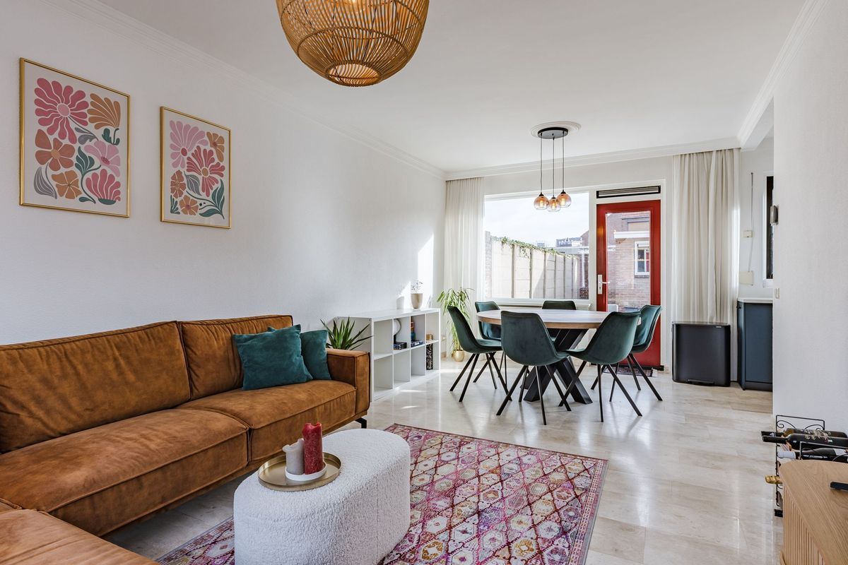 Oeverstraat 6 Photo Blur 2