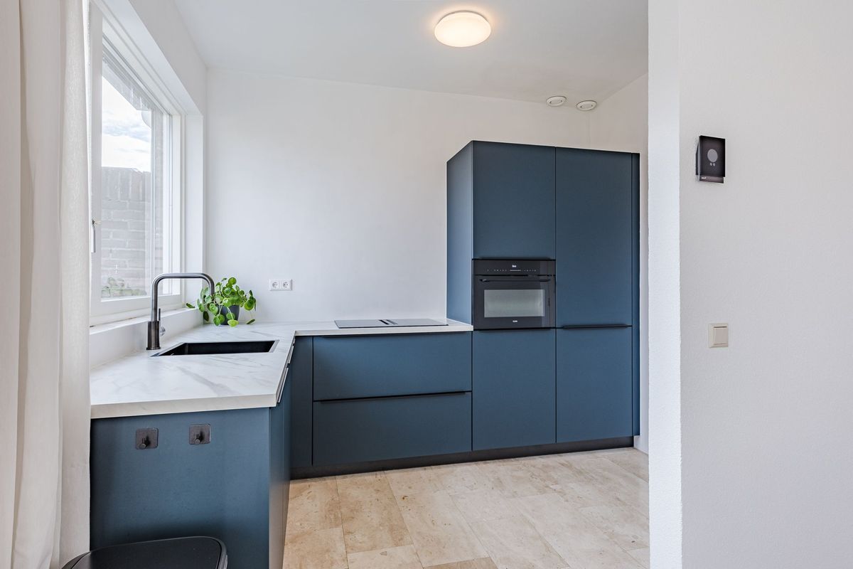 Oeverstraat 6 Photo Blur 4