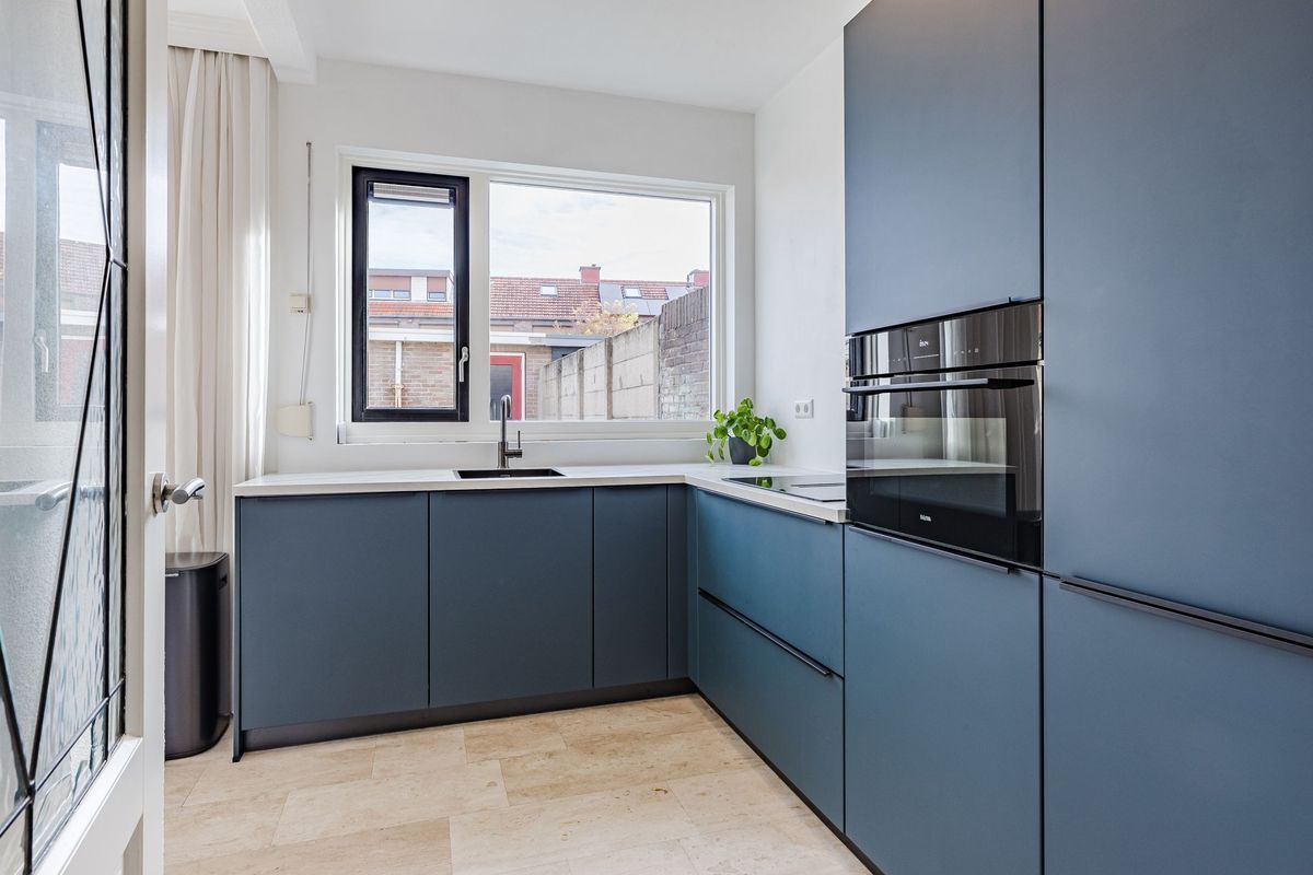 Oeverstraat 6 Photo Blur 5