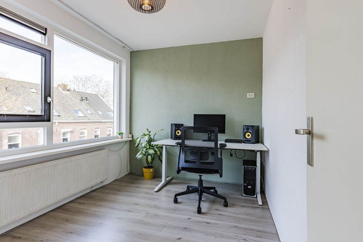 Oeverstraat 6 Photo Blur 13