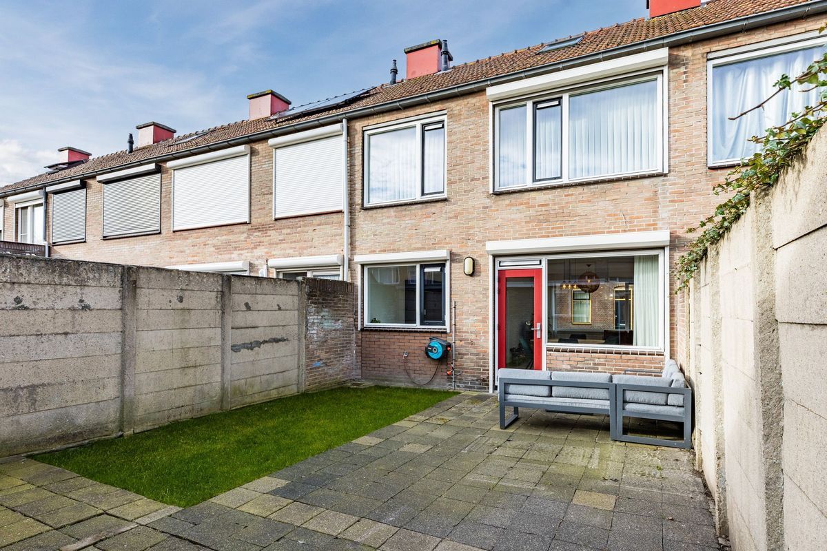 Oeverstraat 6 Photo Blur 22