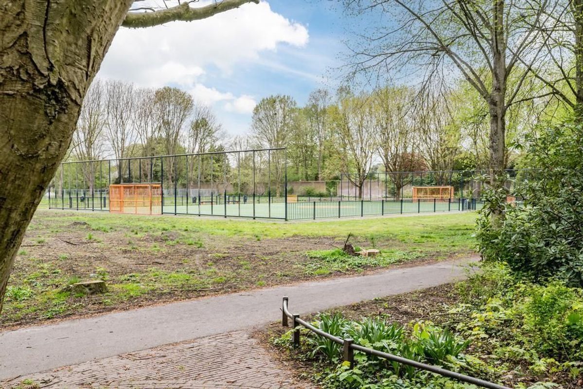 Oeverstraat 6 Photo Blur 27