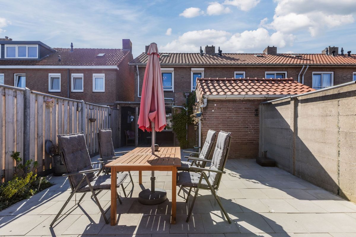 Outshoornstraat 40 Photo Blur 25