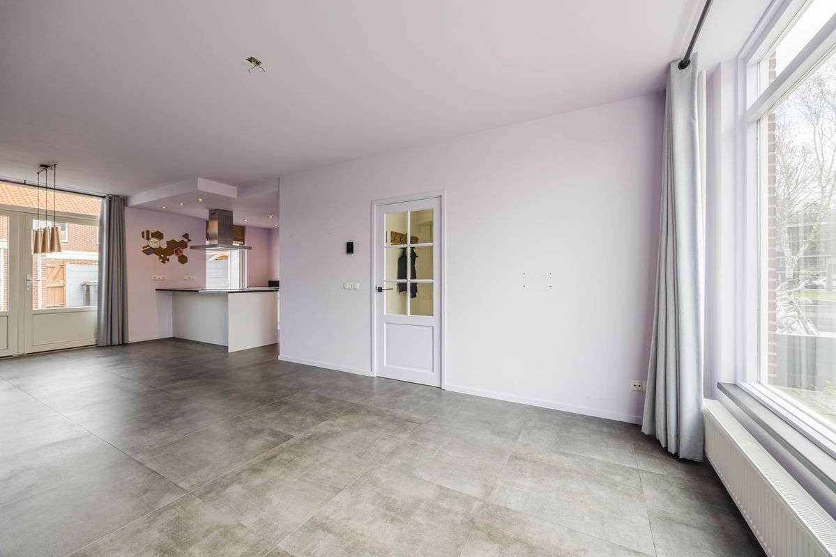 Violethof 6 Photo Blur 5