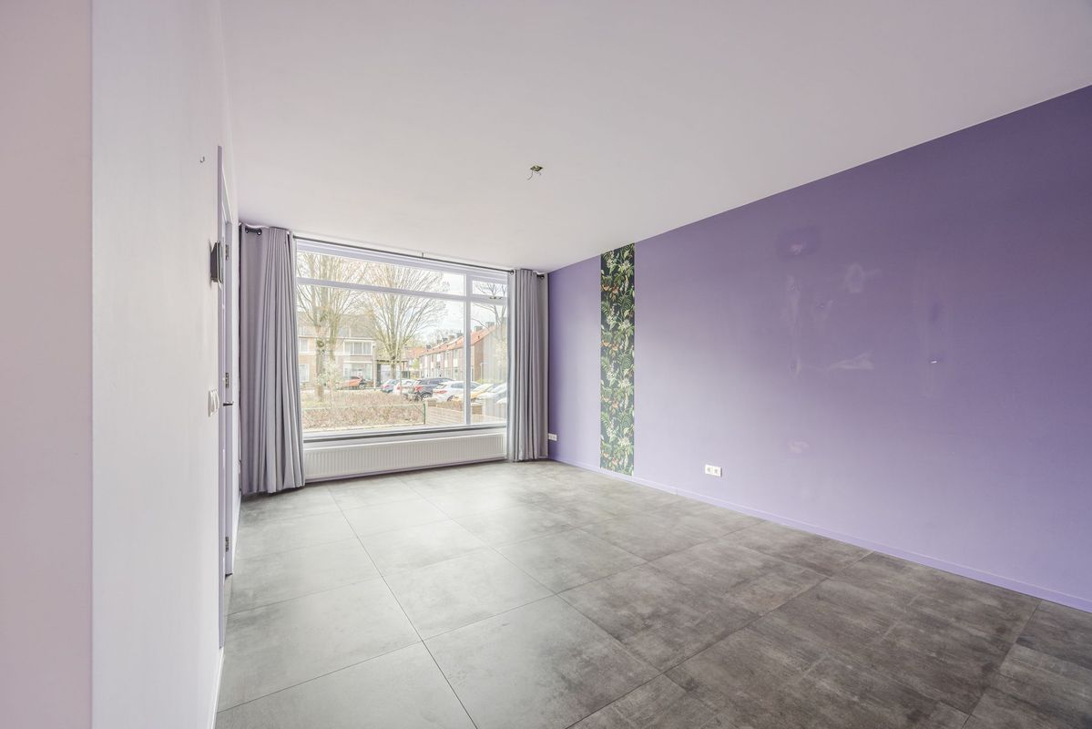 Violethof 6 Photo Blur 3