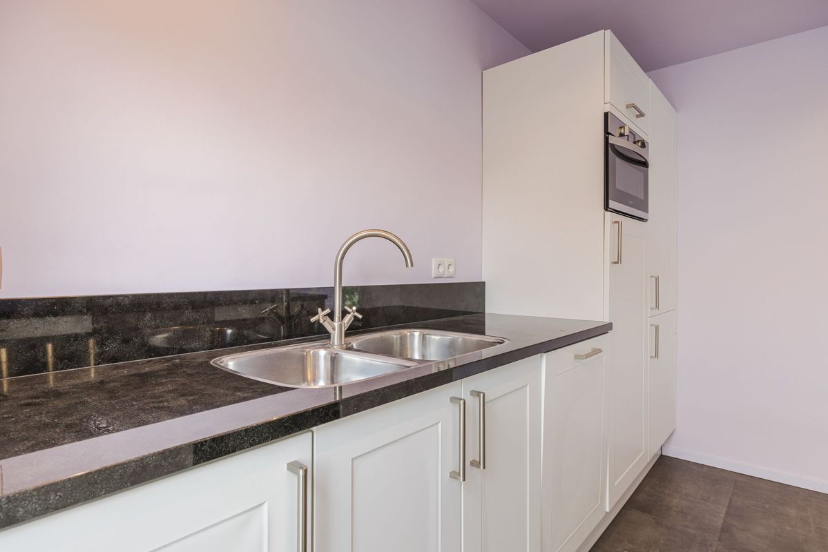 Violethof 6 Photo Blur 10