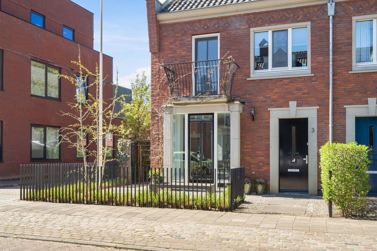 Burgemeester Middelaerlaan 3 Photo Blur 40