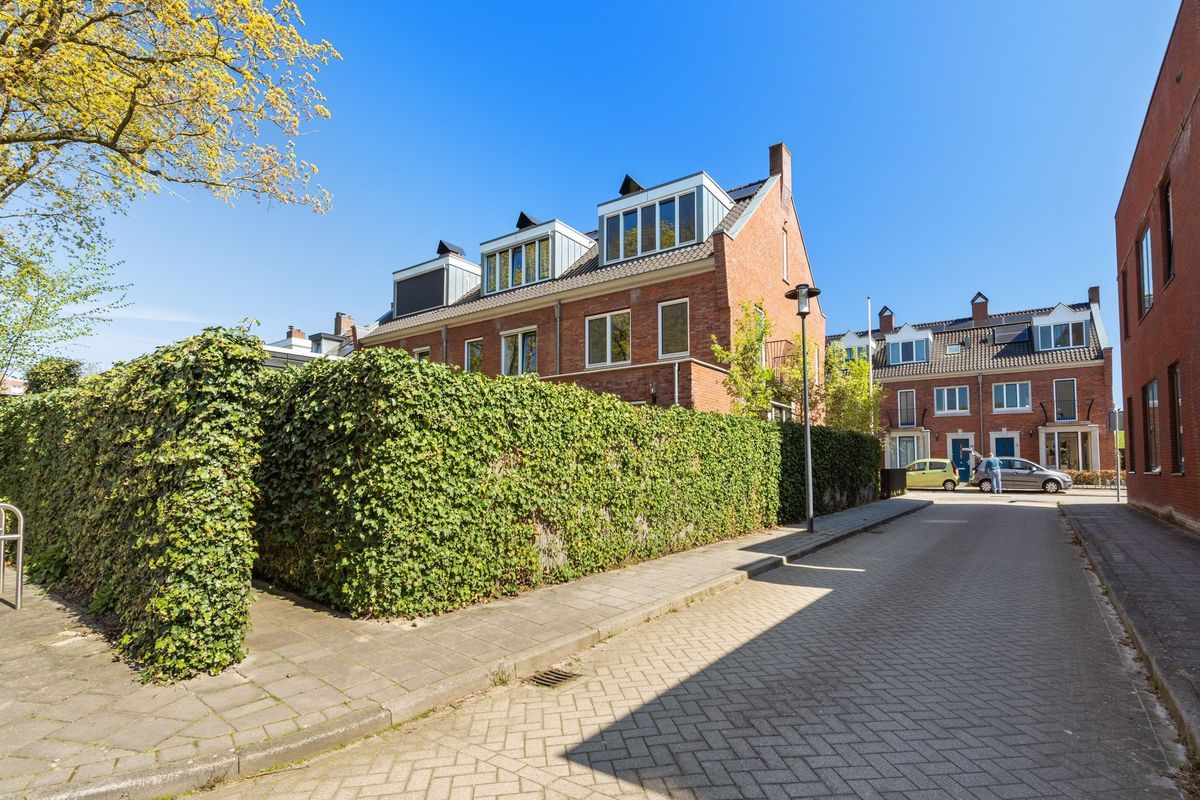 Burgemeester Middelaerlaan 3 Photo Blur 42