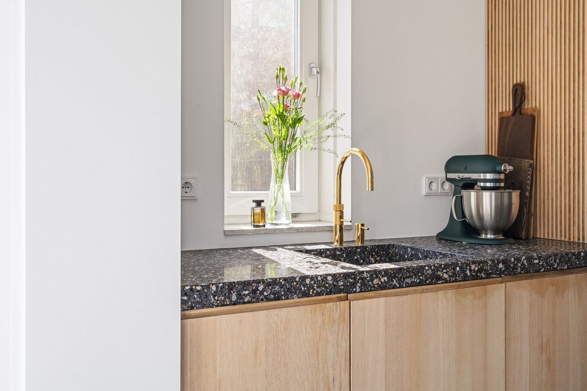 Burgemeester Middelaerlaan 3 Photo Blur 8