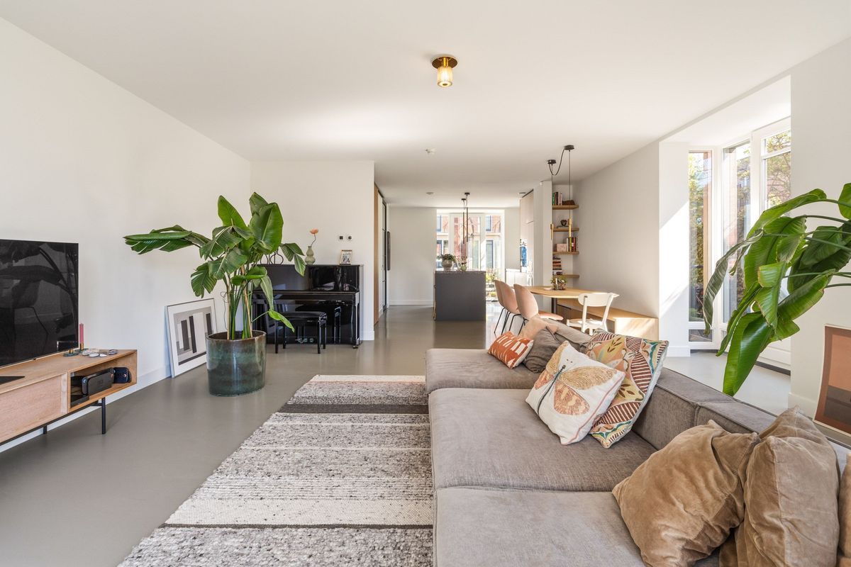 Burgemeester Middelaerlaan 3 Photo Blur 11