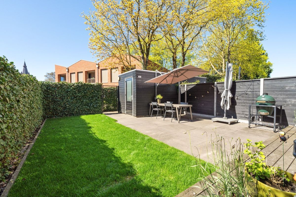 Burgemeester Middelaerlaan 3 Photo Blur 18