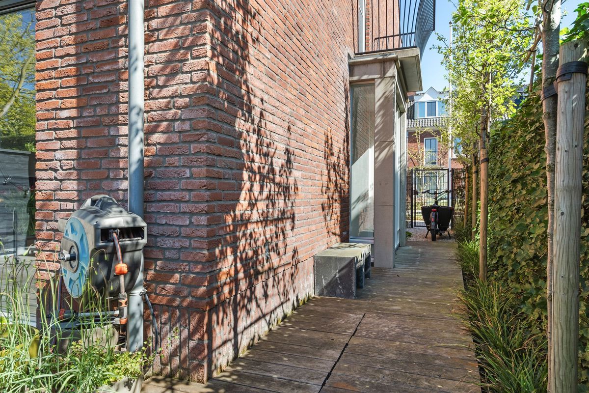 Burgemeester Middelaerlaan 3 Photo Blur 20