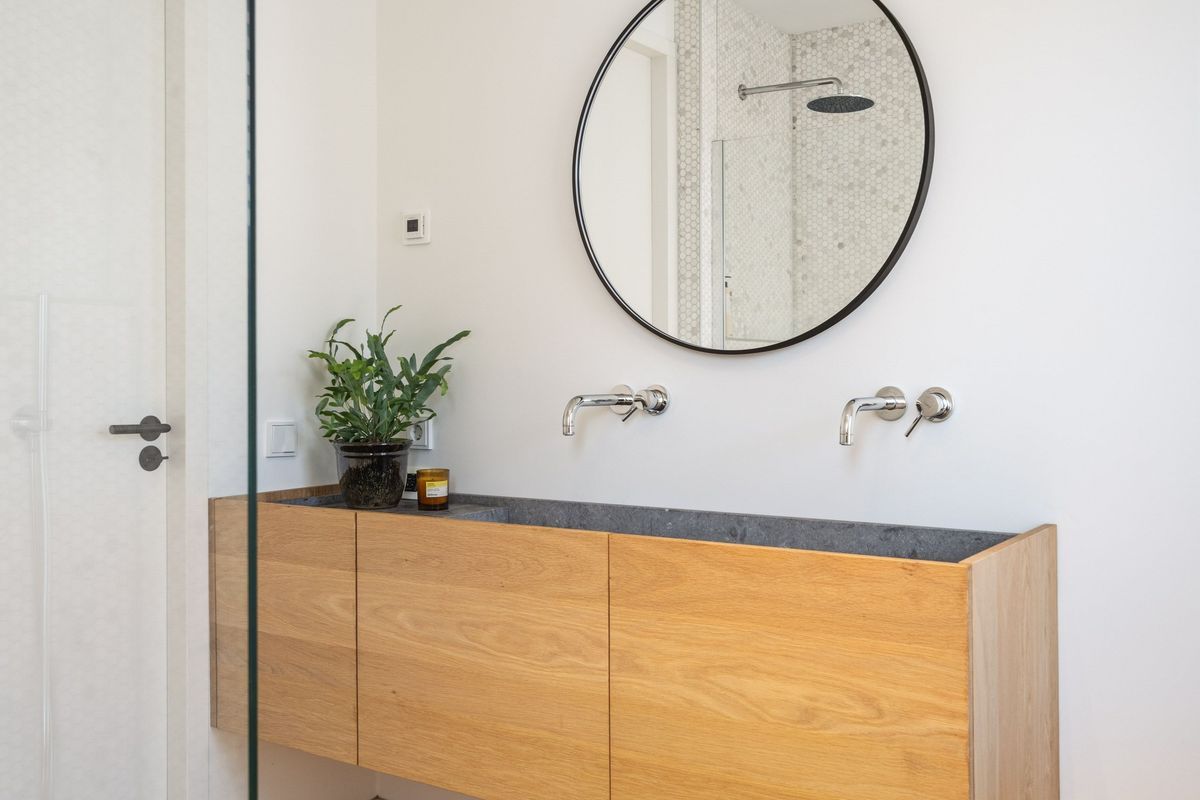 Burgemeester Middelaerlaan 3 Photo Blur 25