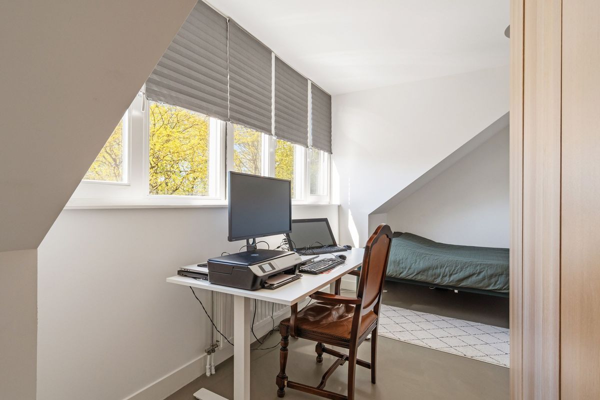 Burgemeester Middelaerlaan 3 Photo Blur 36