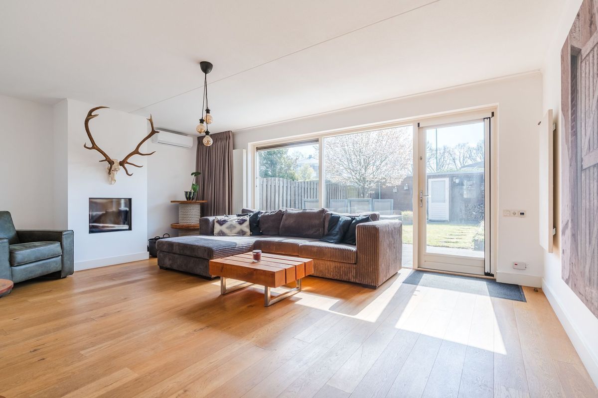 Koninginnestraat 19 Photo Blur 7