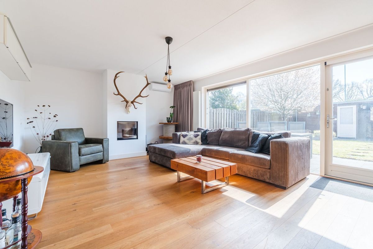 Koninginnestraat 19 Photo Blur 8