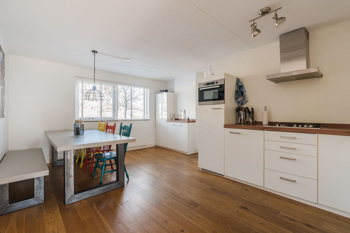 Koninginnestraat 19 Photo Blur 14