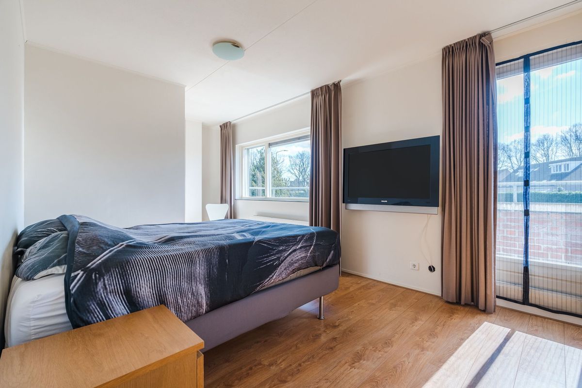 Koninginnestraat 19 Photo Blur 20