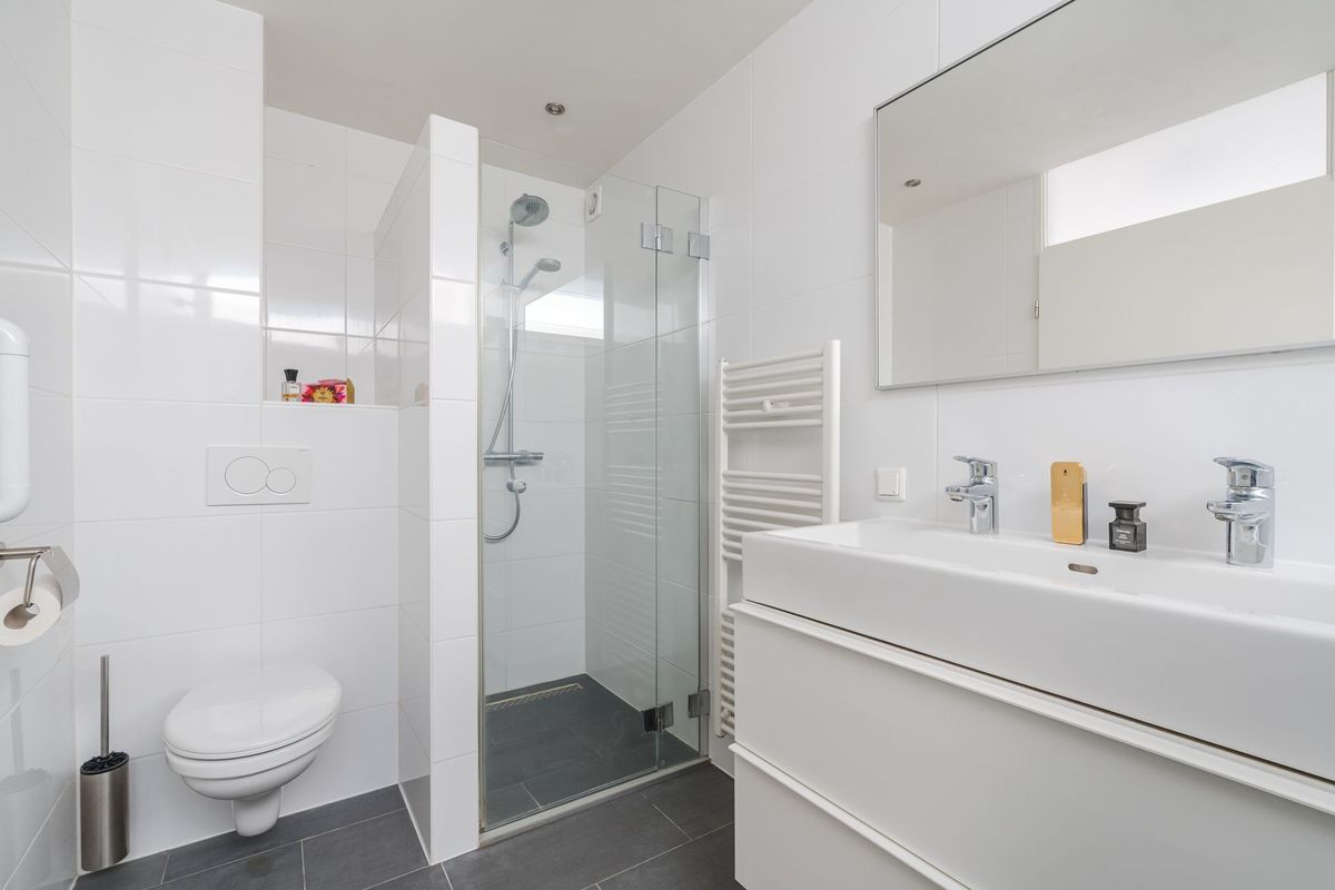 Koninginnestraat 19 Photo Blur 27