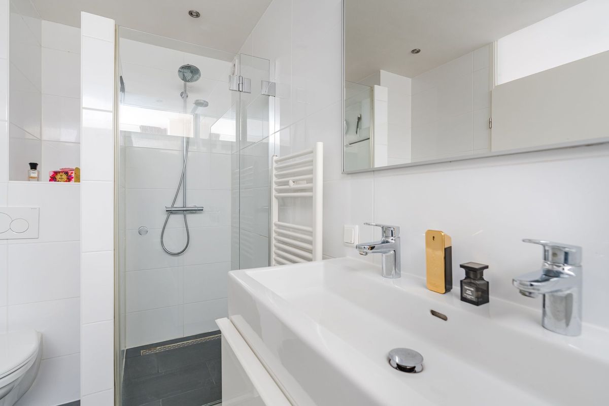 Koninginnestraat 19 Photo Blur 28