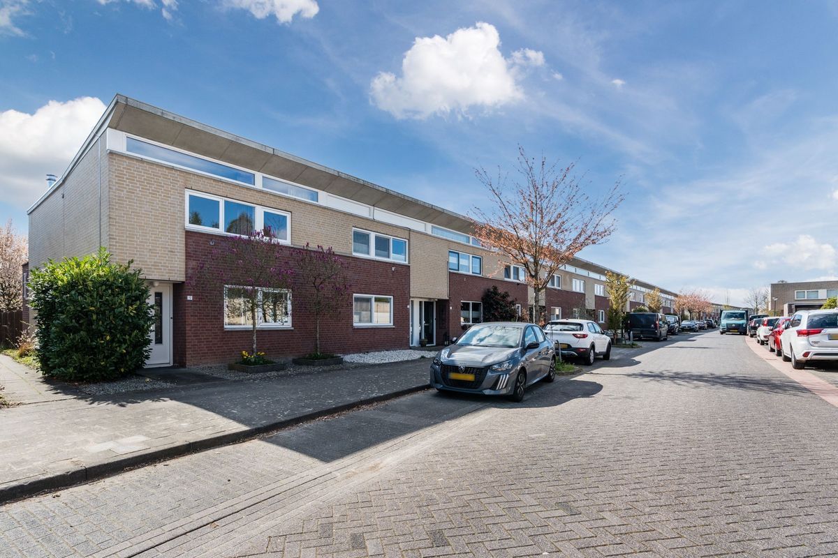 Koninginnestraat 19 Photo Blur 37