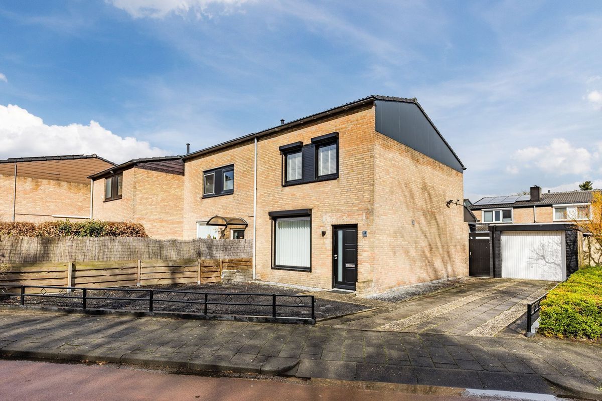 Beneluxlaan 11 Photo Blur 0