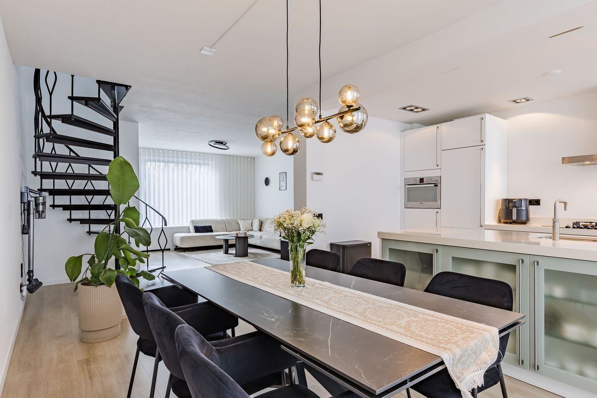 Beneluxlaan 11 Photo Blur 12