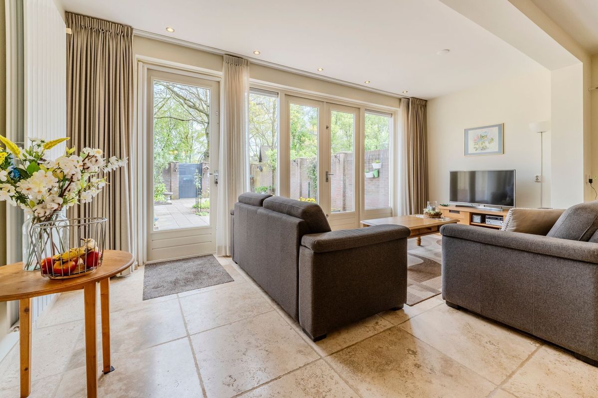 Schoorveken 124 Photo Blur 11