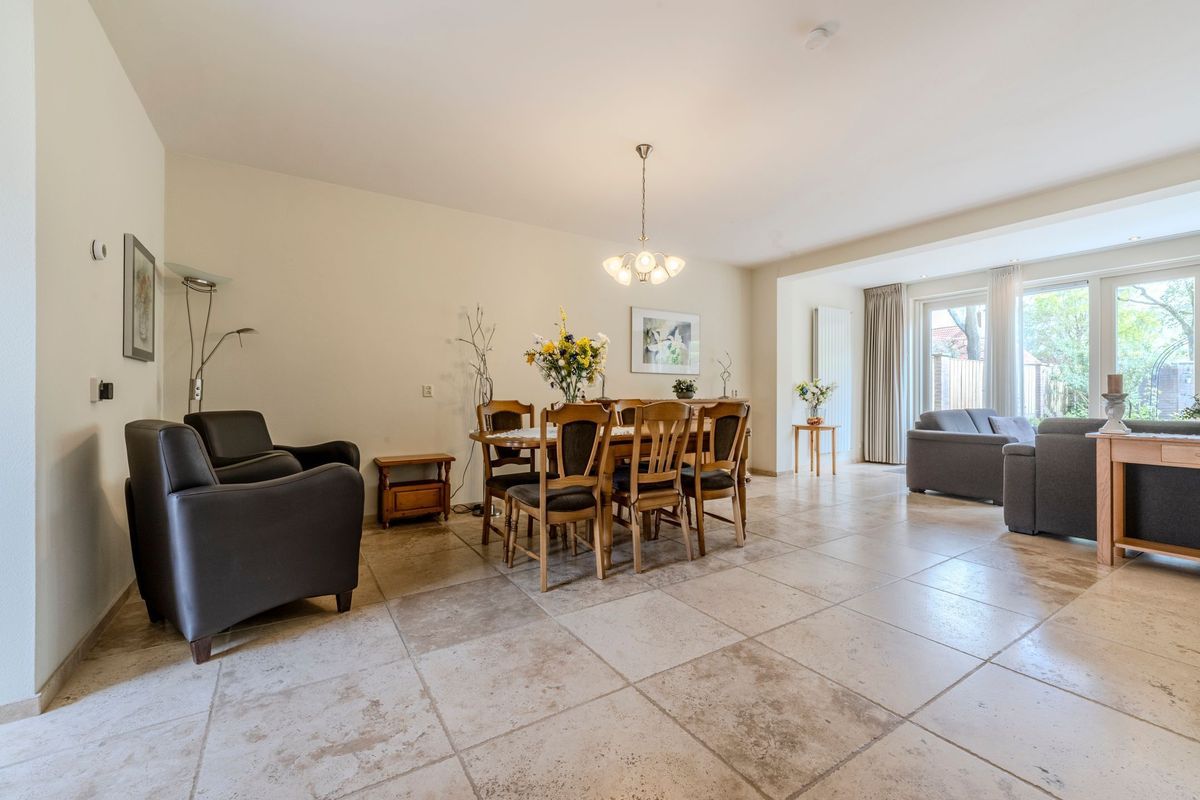 Schoorveken 124 Photo Blur 19