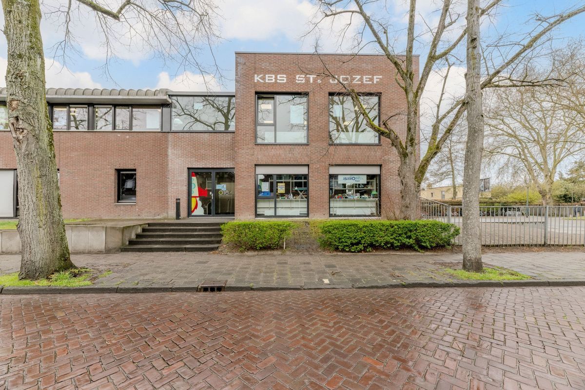 Kloosterstraat 8 Photo Blur 42