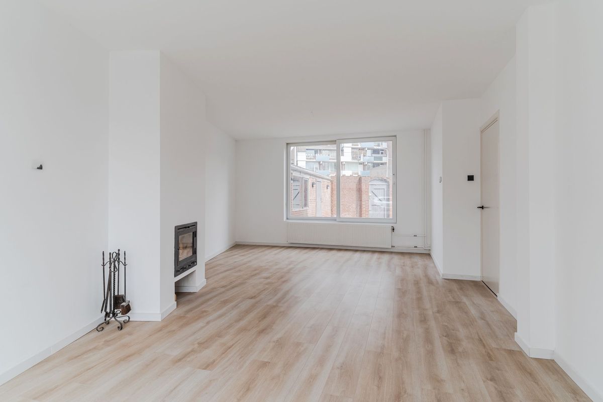 Korvelplein 2 Photo Blur 3