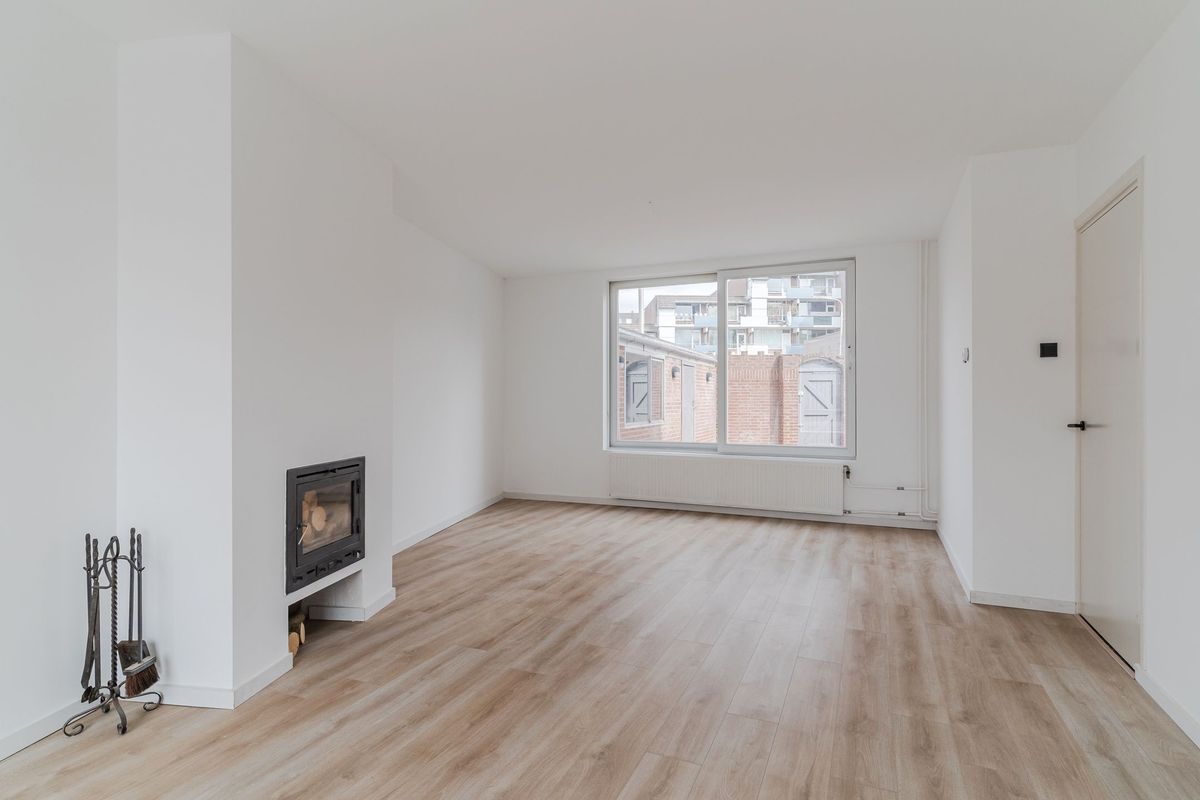 Korvelplein 2 Photo Blur 4