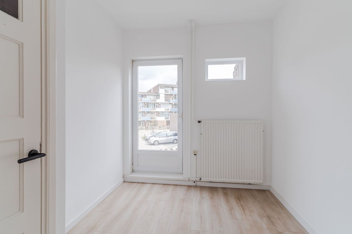 Korvelplein 2 Photo Blur 17