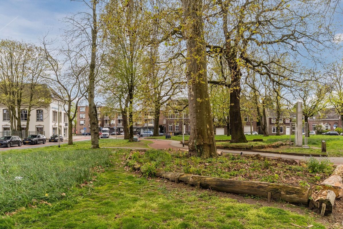 Korvelplein 2 Photo Blur 44