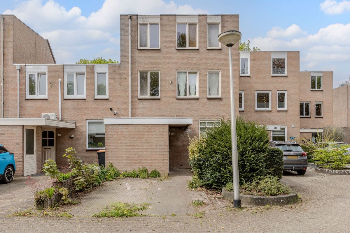 Mascagnihof 618 Photo Blur 0