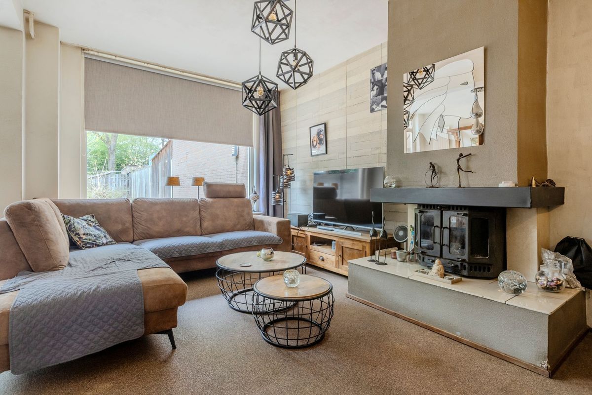 Mascagnihof 618 Photo Blur 6