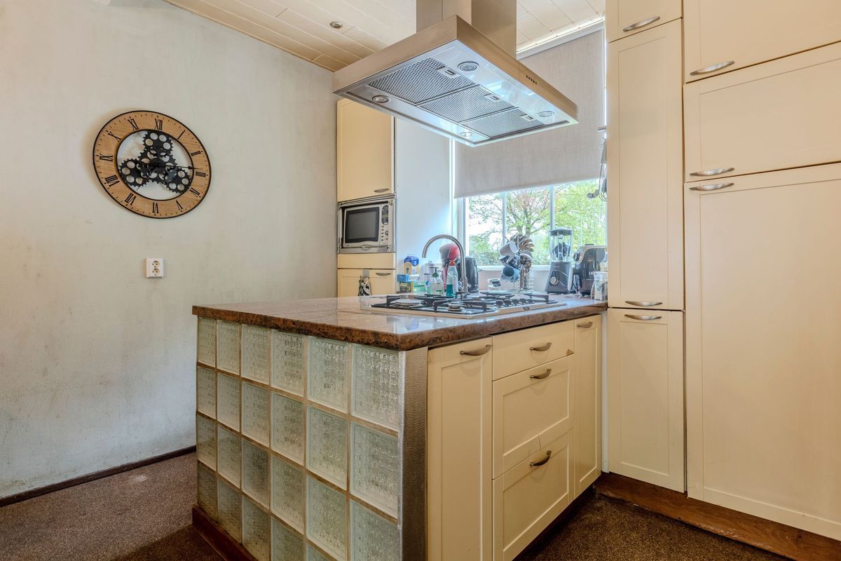 Mascagnihof 618 Photo Blur 8