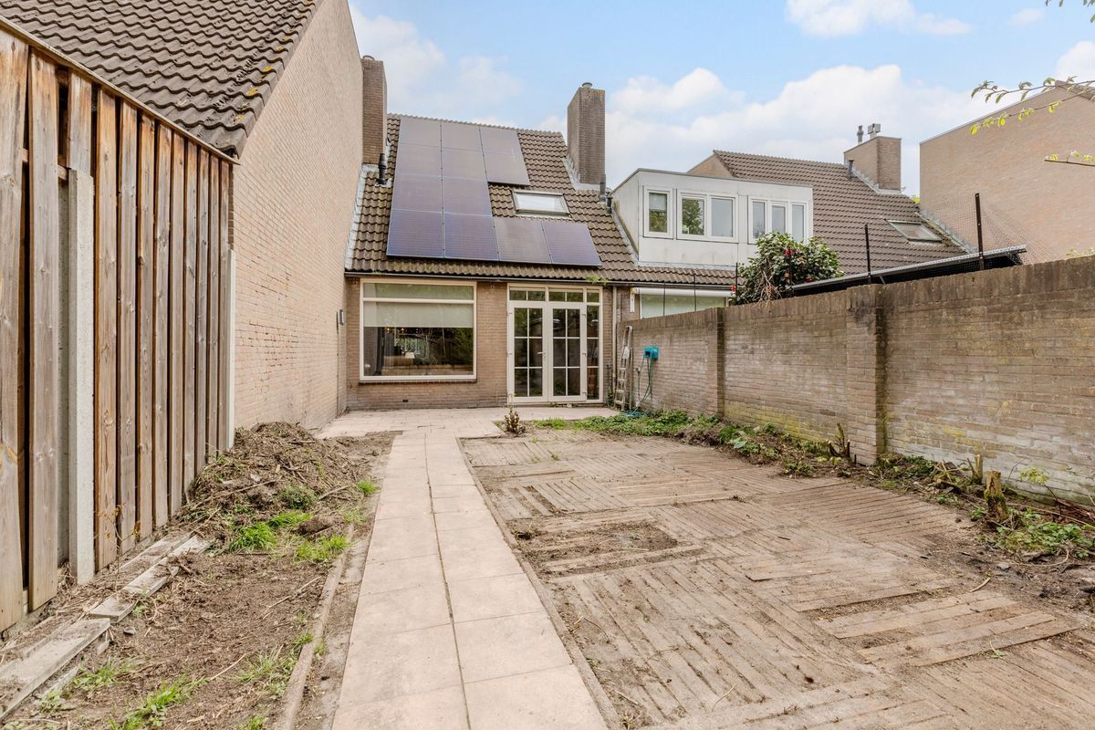 Mascagnihof 618 Photo Blur 29