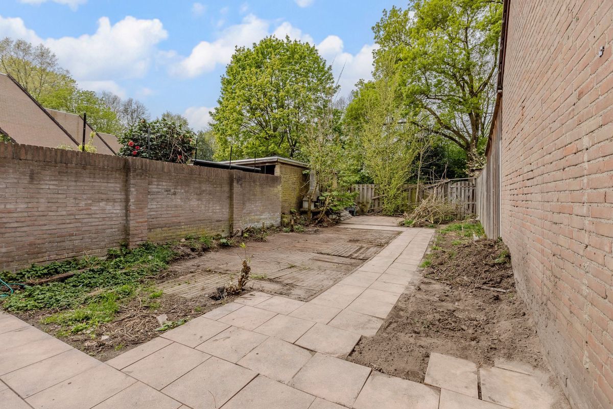 Mascagnihof 618 Photo Blur 30