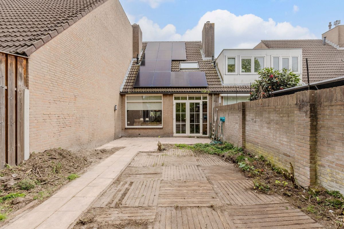 Mascagnihof 618 Photo Blur 28