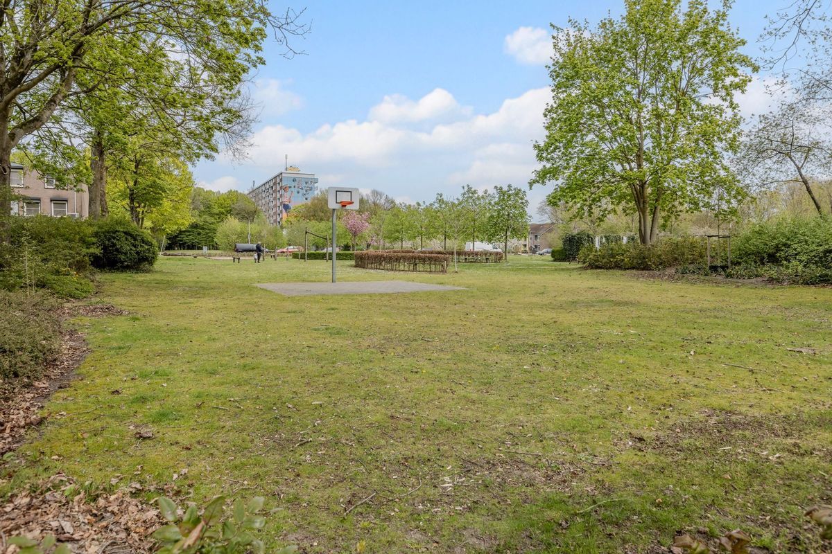 Mascagnihof 618 Photo Blur 33