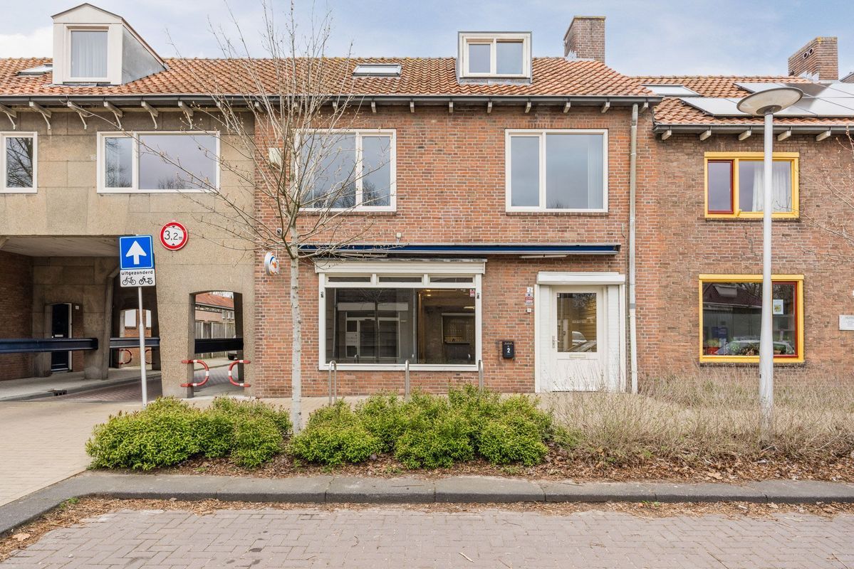 Pater van den Elsenplein 2 Photo Blur 0