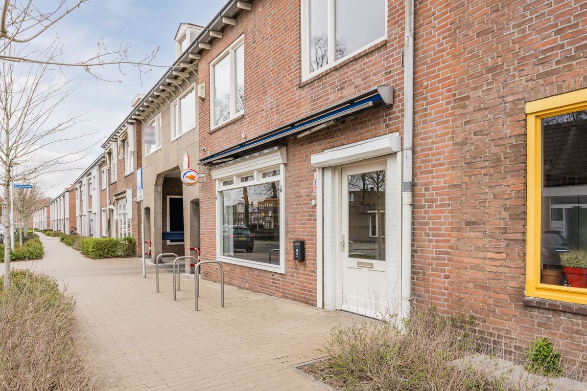 Pater van den Elsenplein 2 Photo Blur 63