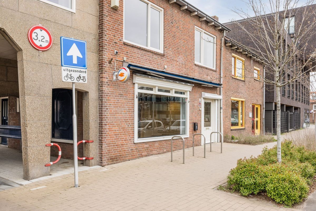 Pater van den Elsenplein 2 Photo Blur 66