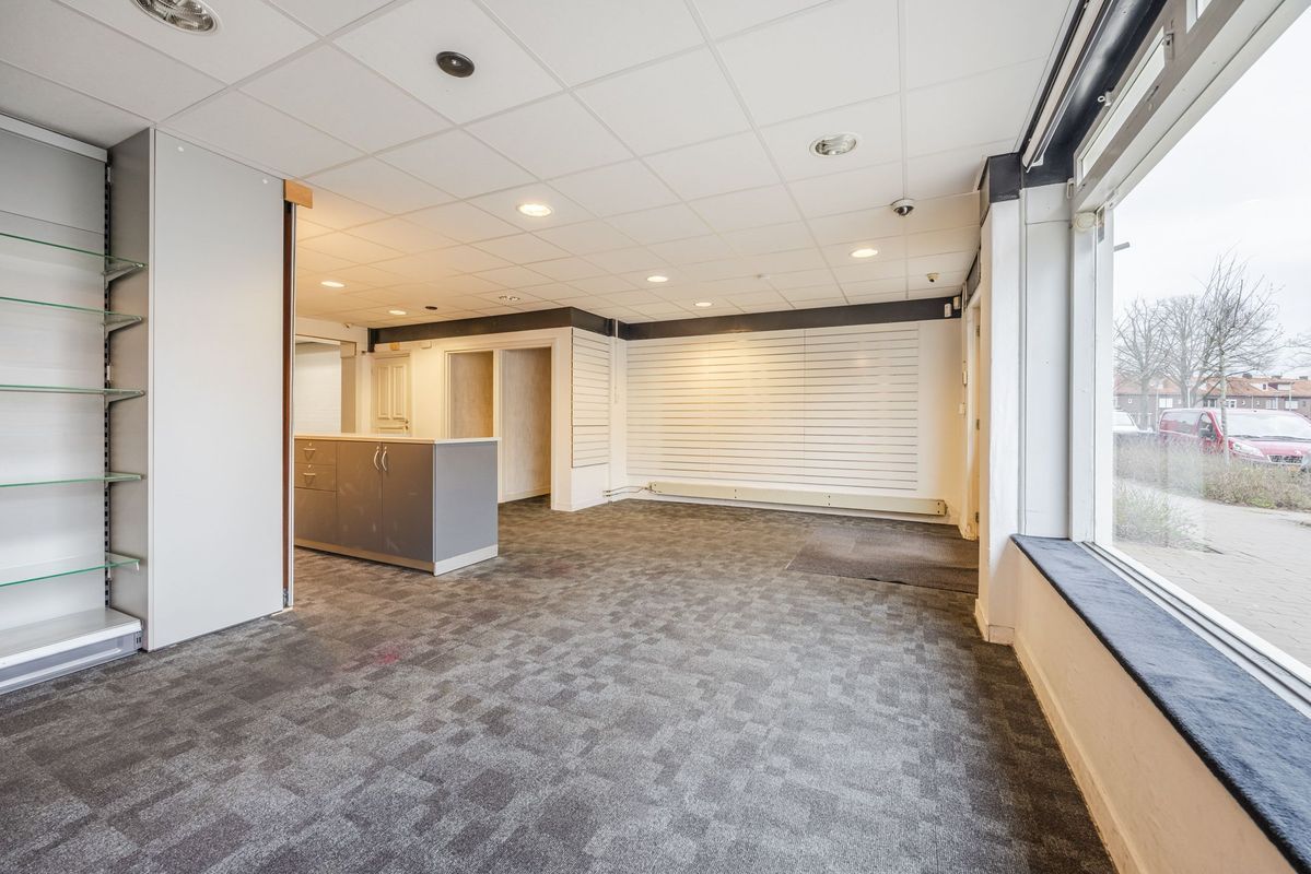 Pater van den Elsenplein 2 Photo Blur 3