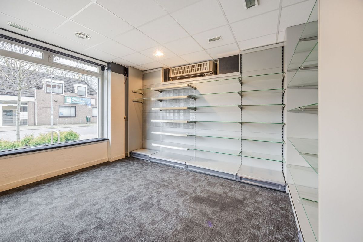 Pater van den Elsenplein 2 Photo Blur 5