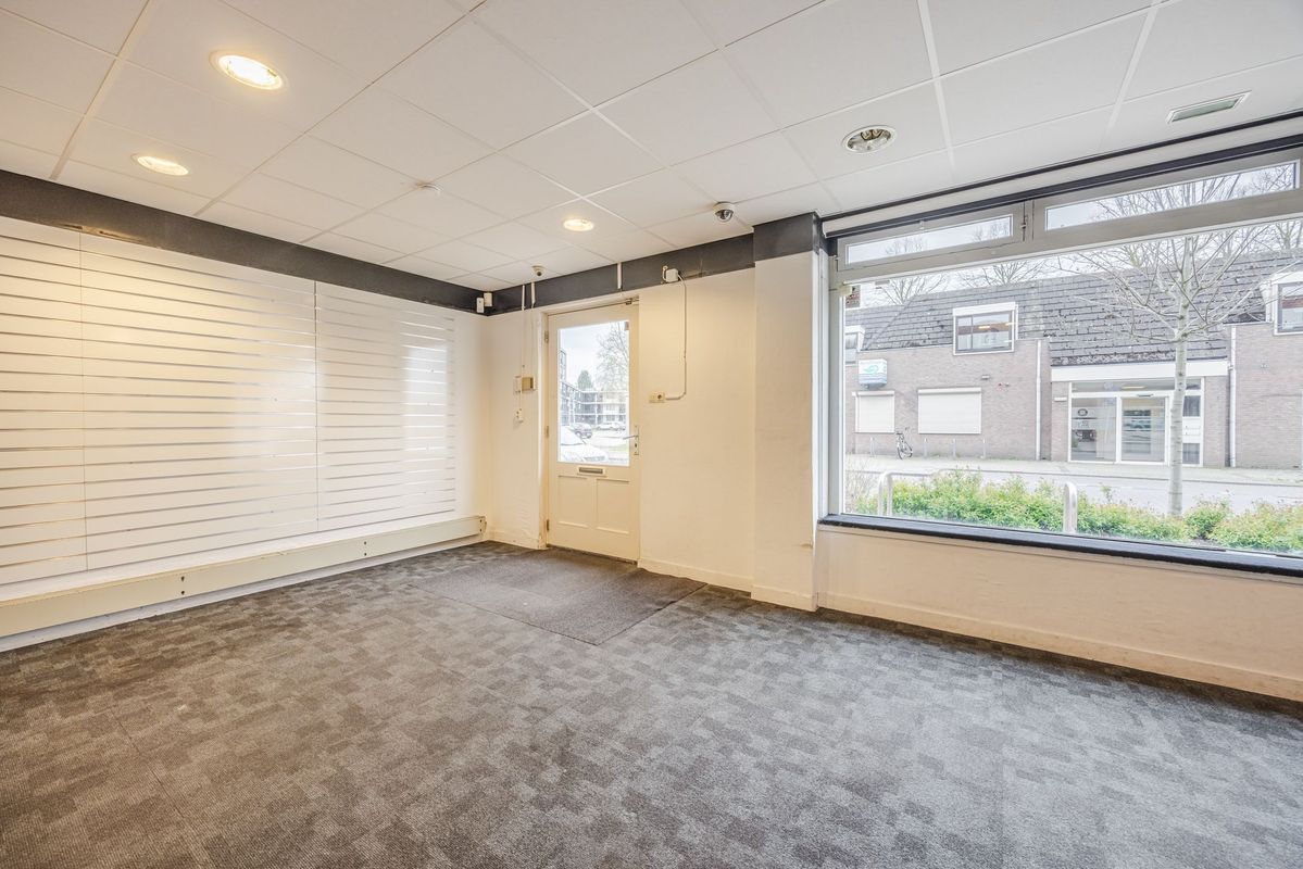 Pater van den Elsenplein 2 Photo Blur 6