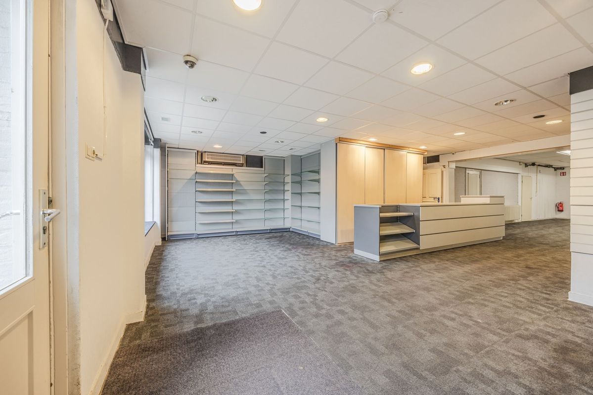 Pater van den Elsenplein 2 Photo Blur 9