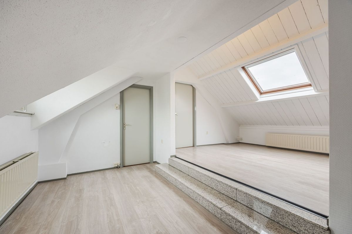 Pater van den Elsenplein 2 Photo Blur 45