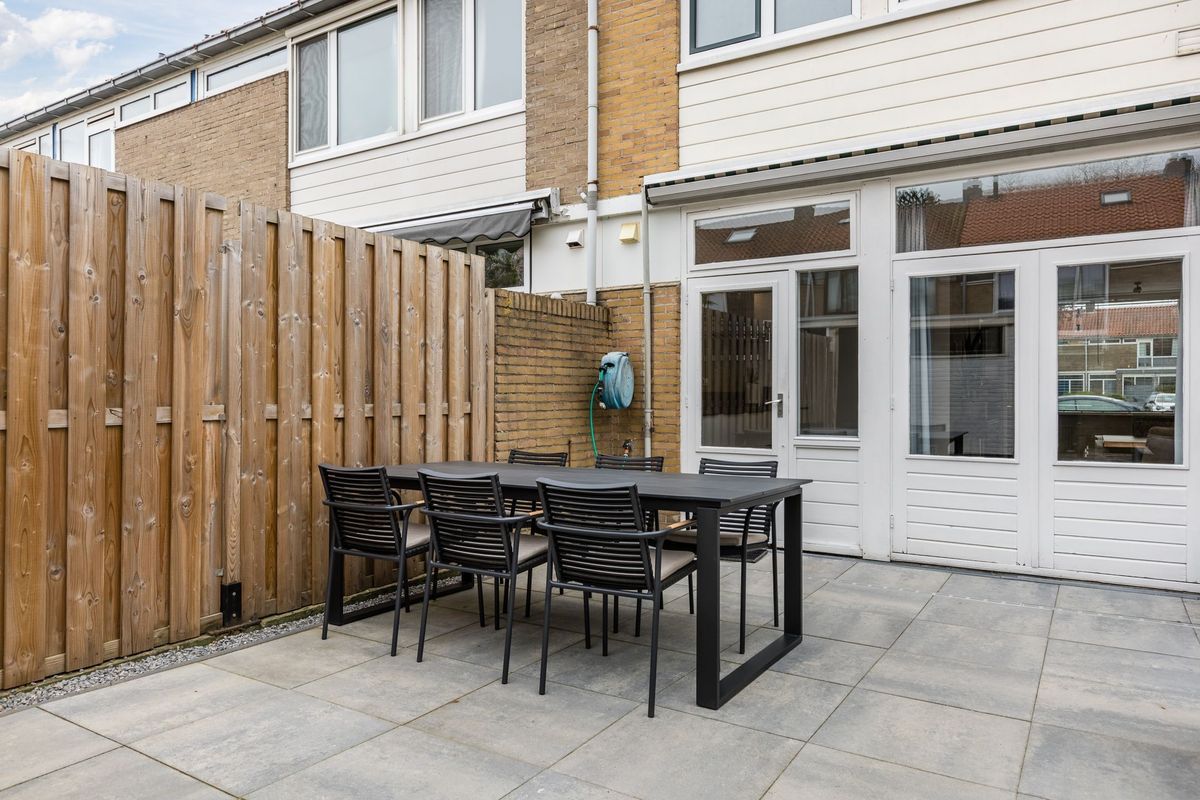 Bijvang 14 Photo Blur 32